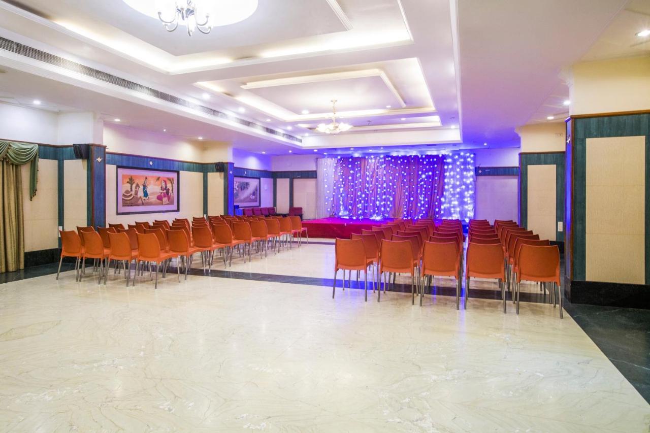 Capital O 69831 Hotel Mount Heera เชนไน ภายนอก รูปภาพ